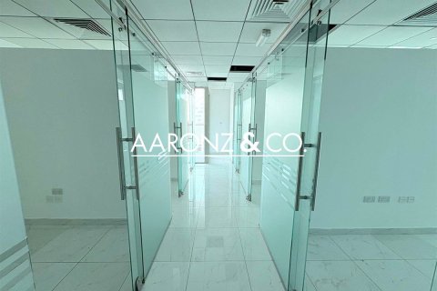 Office in Business Bay, Dubai 177 sq.m. № 95373 - photo 7