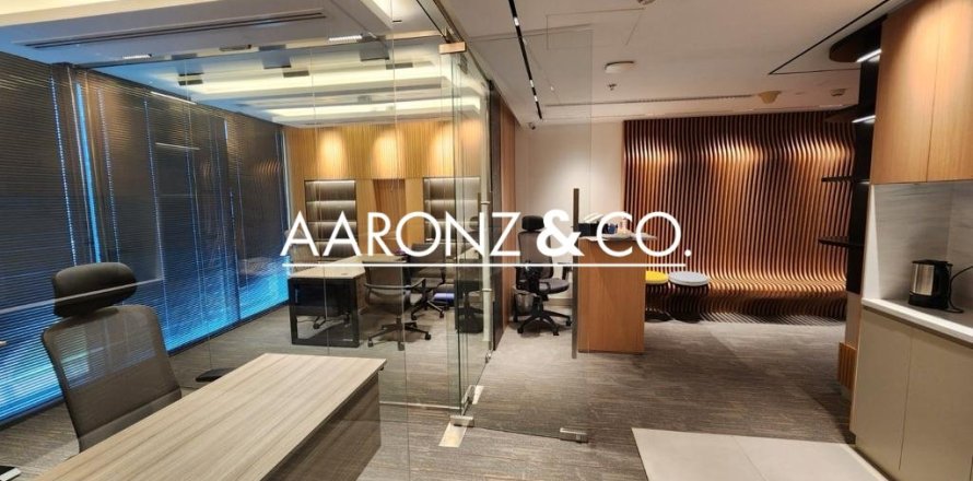 Oficina en Business Bay, Dubai, 61 m², № 95364