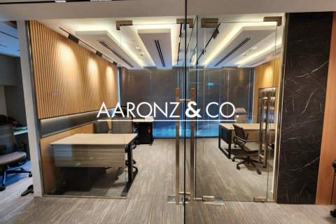 Oficina en Business Bay, Dubai, 61 m², № 95364 - foto 2