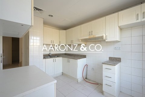 Снять в аренду виллу в The Springs, Дубай: 2 спальни, 172м², № 95359 - фото 13