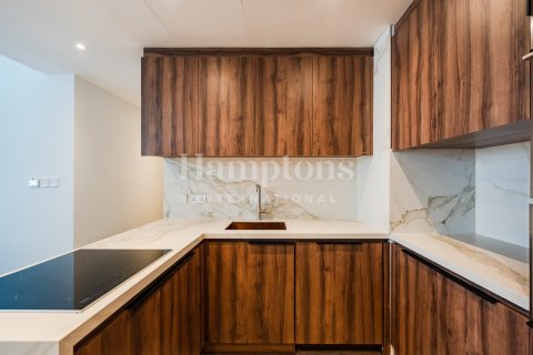 Apartment in Jumeirah Beach Residence, Dubai 2 bedrooms, 127.74162500 sq.m. № 63976 - photo 1