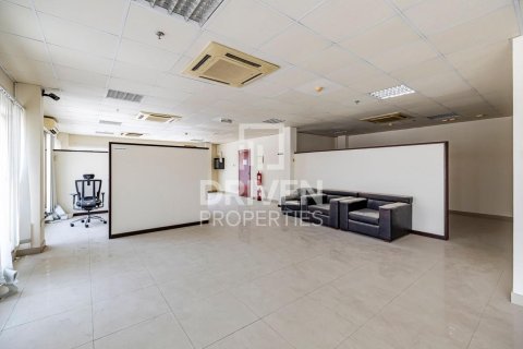 Warehouse in Jebel Ali, Dubai 6856.24 sq.m. № 130097 - photo 24
