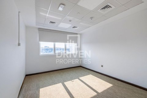 Warehouse in Jebel Ali, Dubai 2878.97 sq.m. № 130098 - photo 17