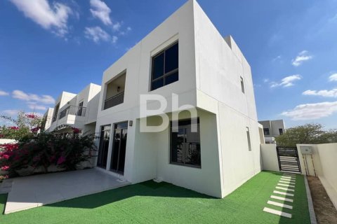 تاون هاوس في Town Square, دبي 4 غرف نوم, 218 م² رقم 57697 - صورة 1