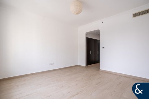 Apartment in Dubai Marina, Dubai 2 bedrooms, 146 sq.m. № 74834 - photo 14