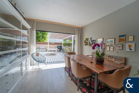 Villa in Arabian Ranches, Dubai 3 bedrooms, 309 sq.m. № 74818 - photo 10