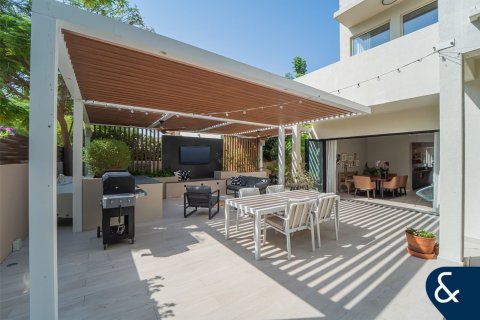 Villa in Arabian Ranches, Dubai 3 bedrooms, 309 sq.m. № 74818 - photo 3