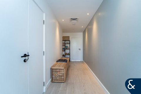 Villa in Arabian Ranches, Dubai 3 bedrooms, 309 sq.m. № 74818 - photo 20