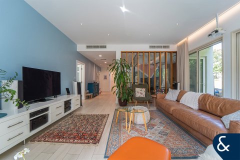 Villa in Arabian Ranches, Dubai 3 bedrooms, 309 sq.m. № 74818 - photo 6