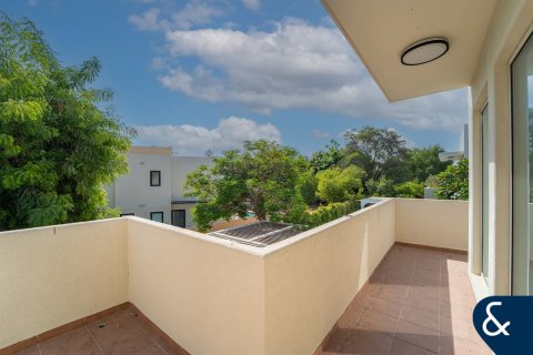 Villa in Arabian Ranches, Dubai 3 bedrooms, 309 sq.m. № 74818 - photo 22