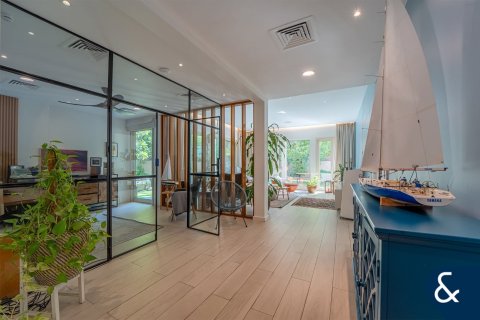 Villa in Arabian Ranches, Dubai 3 bedrooms, 309 sq.m. № 74818 - photo 7