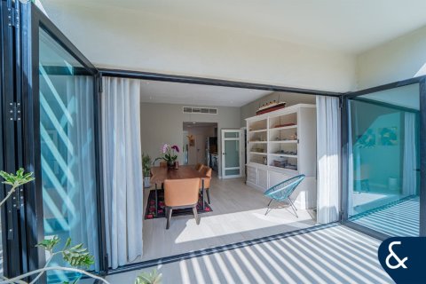 Villa in Arabian Ranches, Dubai 3 bedrooms, 309 sq.m. № 74818 - photo 12