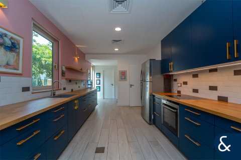 Villa in Arabian Ranches, Dubai 3 bedrooms, 309 sq.m. № 74818 - photo 13