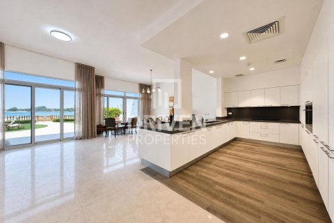 Villa à Palma Residences, Palm Jumeirah, Dubai, 5 chambres, 478.45 m², № 126623 - photo 5