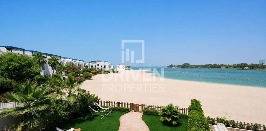 Villa à Palma Residences, Palm Jumeirah, Dubai, 5 chambres, 478.45 m², № 126623