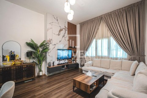 Appartement à Jumeirah Village Triangle, Dubai, 2 chambres, 131.46 m², № 126621