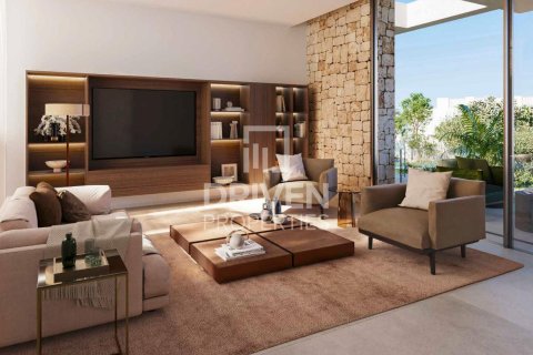Villa en Dubai Land, Dubai, 4 dormitorios, 399.02 m², № 126632