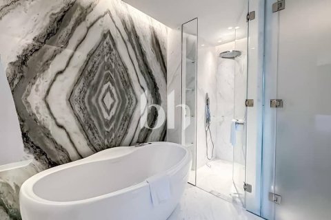 Apartment in Business Bay, Dubai 1 bedroom, 76 sq.m. № 56479 - photo 11