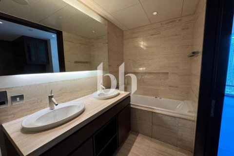 Apartment in Downtown Dubai (Downtown Burj Dubai), Dubai 3 bedrooms, 217 sq.m. № 56478 - photo 7