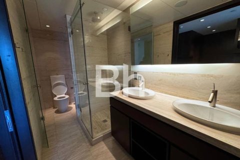Apartment in Downtown Dubai (Downtown Burj Dubai), Dubai 3 bedrooms, 217 sq.m. № 56478 - photo 3