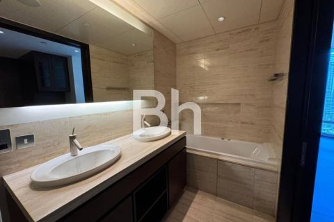 Apartment in Downtown Dubai (Downtown Burj Dubai), Dubai 3 bedrooms, 217 sq.m. № 56478 - photo 8