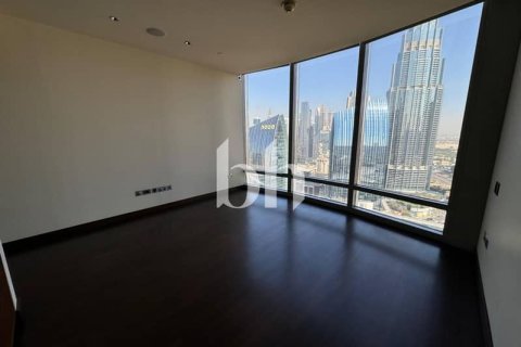 Apartment in Downtown Dubai (Downtown Burj Dubai), Dubai 3 bedrooms, 217 sq.m. № 56478 - photo 2
