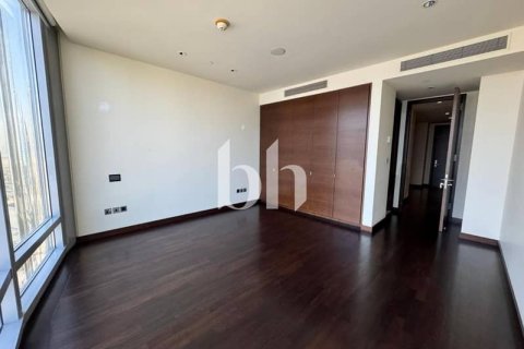 Apartment in Downtown Dubai (Downtown Burj Dubai), Dubai 3 bedrooms, 217 sq.m. № 56478 - photo 4