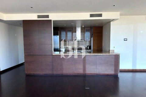 Apartment in Downtown Dubai (Downtown Burj Dubai), Dubai 3 bedrooms, 217 sq.m. № 56478 - photo 11