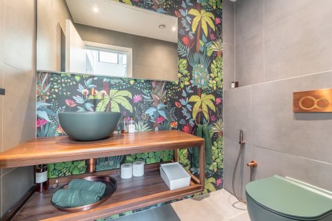 Villa in Dubai 5 bedrooms, 396 sq.m. № 101230 - photo 11