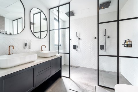 Villa in Dubai 5 bedrooms, 396 sq.m. № 101230 - photo 20