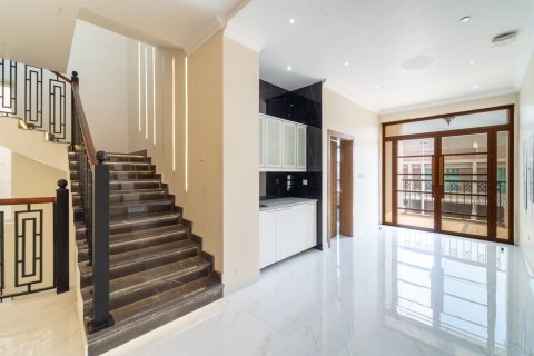 Купить таунхаус в Дубае: 6 спален, 930м², № 101229 - фото 13