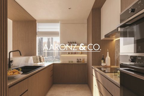 Apartment in Dubai Marina, Dubai 3 bedrooms, 154 sq.m. № 83917 - photo 18