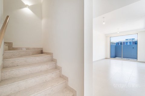 Villa en Dubai South (Dubai World Central), Dubai, 4 dormitorios, 162 m², № 83929 - foto 2