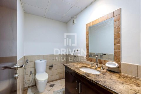 Apartment in Dubai Festival City, Dubai 3 bedrooms, 203 sq.m. № 20488 - photo 11