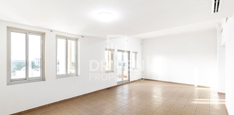 Apartment in Dubai Festival City, Dubai 3 bedrooms, 203 sq.m. № 20488