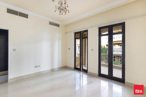Villa in Dubai 4 bedrooms, 170.3 sq.m. № 84155 - photo 9