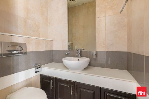 Villa in Dubai 4 bedrooms, 170.3 sq.m. № 84155 - photo 17