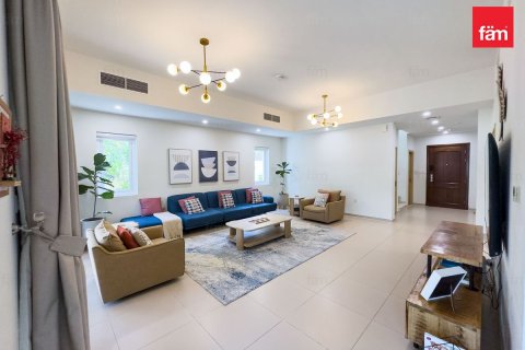 Villa in Dubai 4 bedrooms, 399.9 sq.m. № 84145