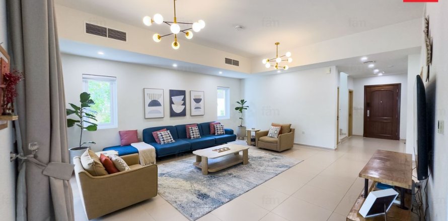 Villa à Dubai, 4 chambres, 399.9 m², № 84145