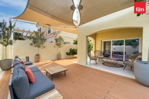 Villa à Dubai, 4 chambres, 399.9 m², № 84145 - photo 21