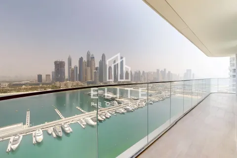 Apartment in EMAAR Beachfront, Dubai Harbour, Dubai 2 bedrooms, 111 sq.m. № 69822 - photo 1