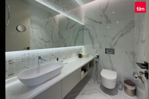 Apartment in Dubai 4 bedrooms, 237.4 sq.m. № 110524 - photo 8