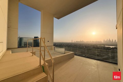 Квартира в Дубае, 2 спальни, 160.1м², № 110527