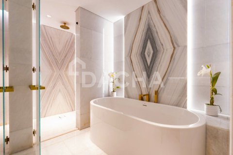 Apartamento en FIVE Palm Jumeirah, Palm Jumeirah, Dubai, 1 dormitorio, 100 m², № 105180 - foto 4
