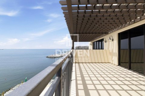 Apartment in La Mer, Jumeirah, Dubai 2 bedrooms, 184.97 sq.m. № 138233 - photo 15