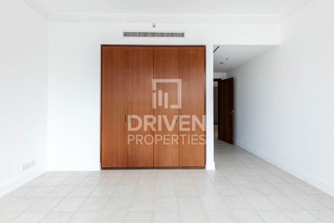 Apartment in Dubai Marina, Dubai 2 bedrooms, 157.75 sq.m. № 129305 - photo 11