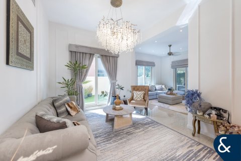 Villa à Victory Heights, Dubai Sports City, Dubai, 5 chambres, 402 m², № 75977 - photo 7