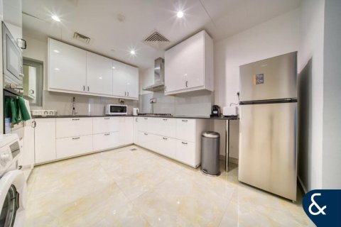 Купить квартиру в Дубай Марине, Дубай: 3 спальни, 147м², № 75981 - фото 9