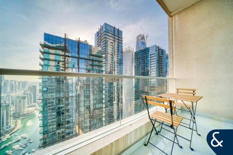 Купить квартиру в Дубай Марине, Дубай: 3 спальни, 147м², № 75981 - фото 15