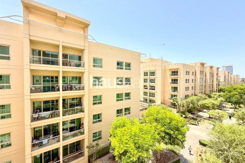 Apartamento en Al Ghozlan, Greens, Dubai, 1 dormitorio, 70 m², № 43703 - foto 8